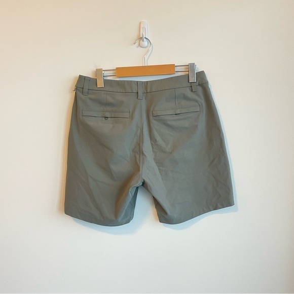 Lululemon Commission Short 7" *Warpstreme
Grey Sage (First Release) Size 30 - Picture 7 of 12